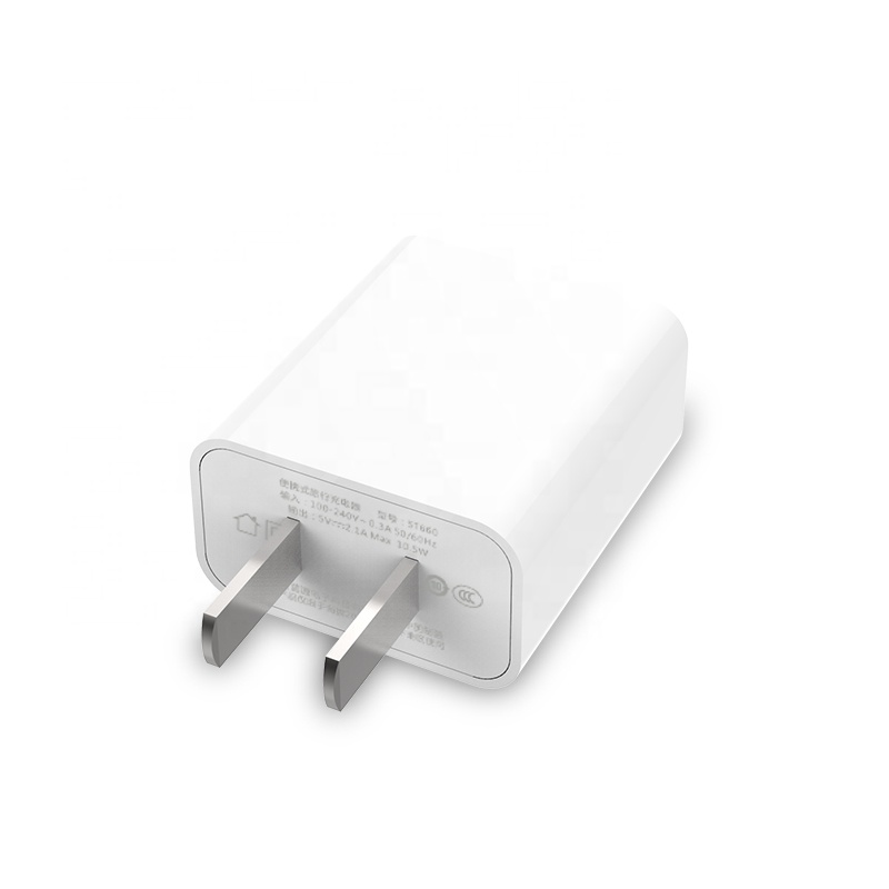 Conector de carregamento para celular